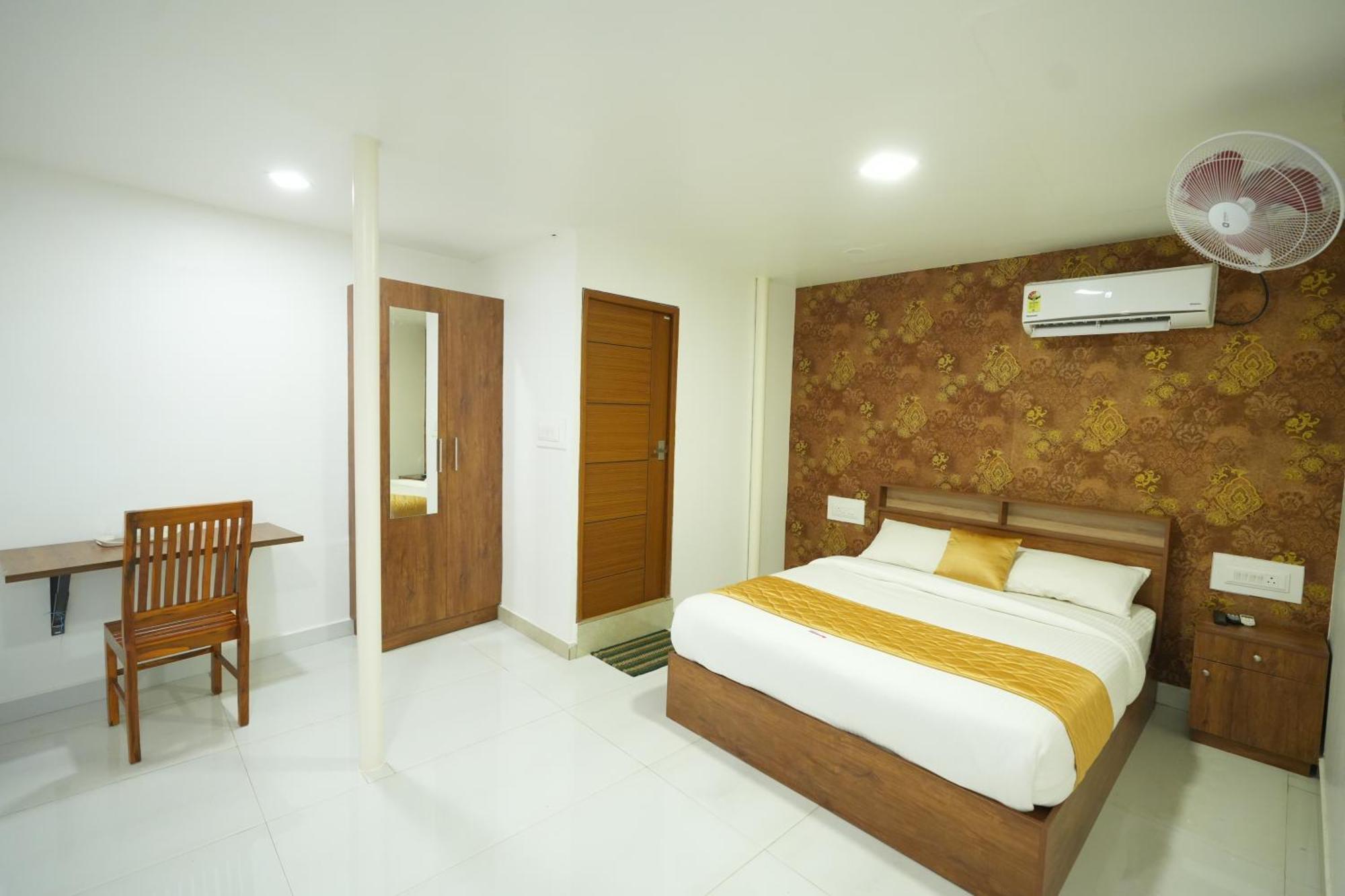 Готель Amsher Suit Lulu Mall Road Kochi Екстер'єр фото